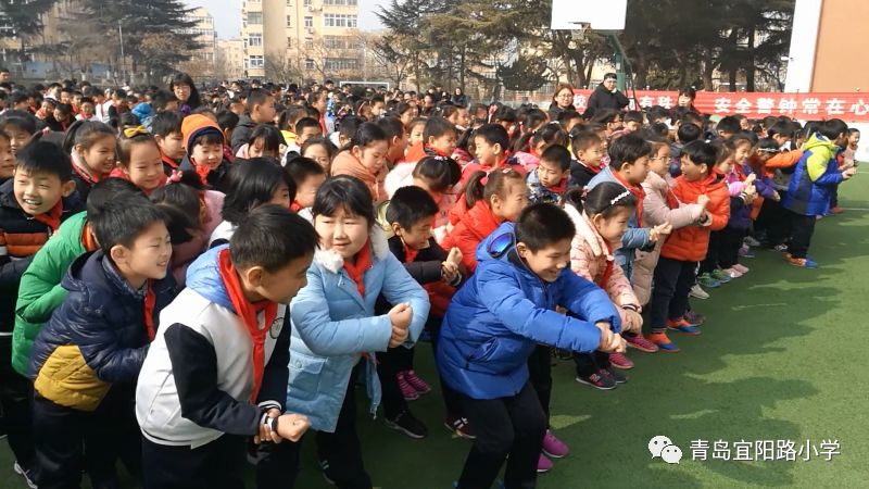 【学安护航】智能安全系统亮相开学第一课！