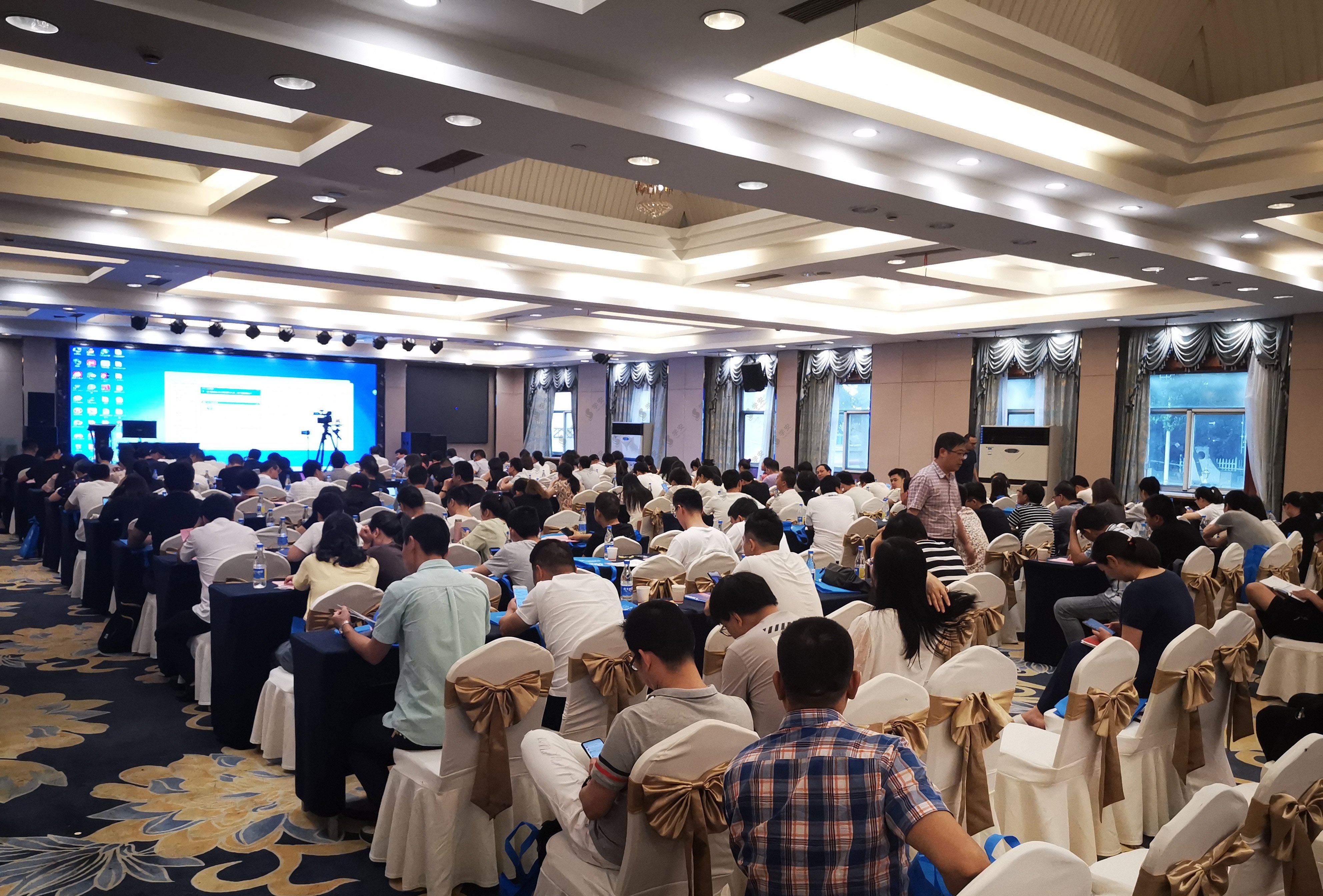 绍兴市“互联网+教育”|学安打造特色平安校园